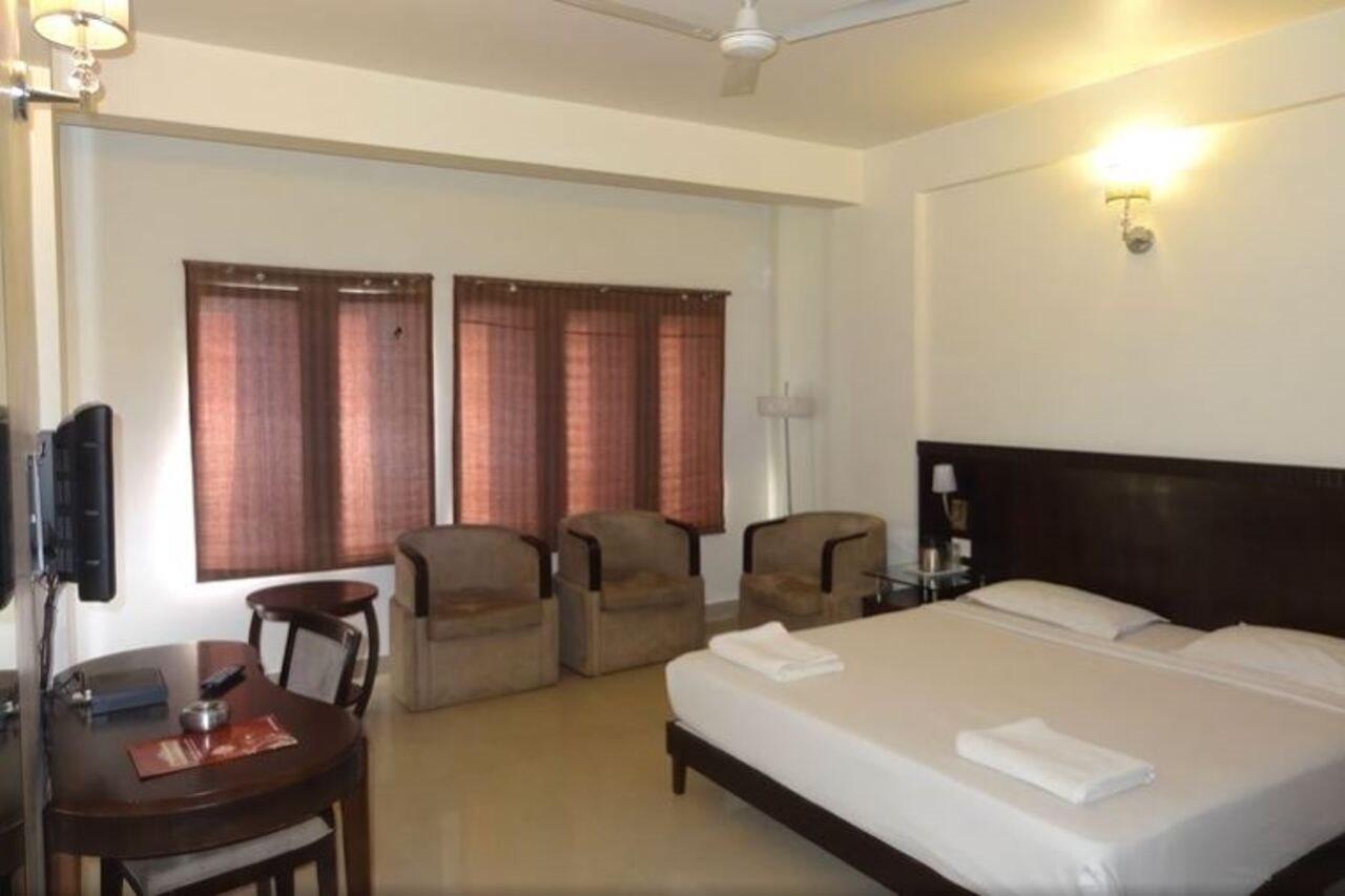 Hotel Amshi International Bangalore Eksteriør bilde