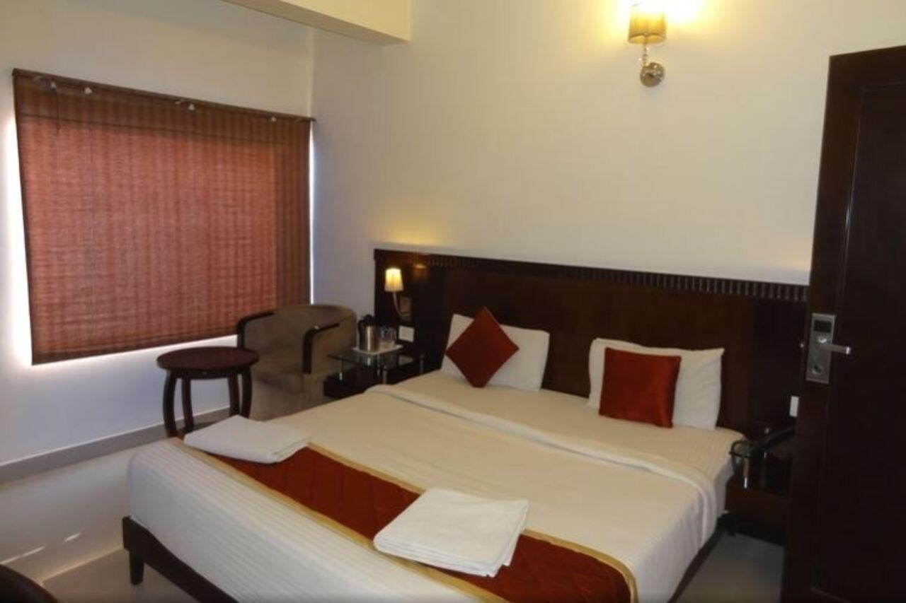 Hotel Amshi International Bangalore Eksteriør bilde