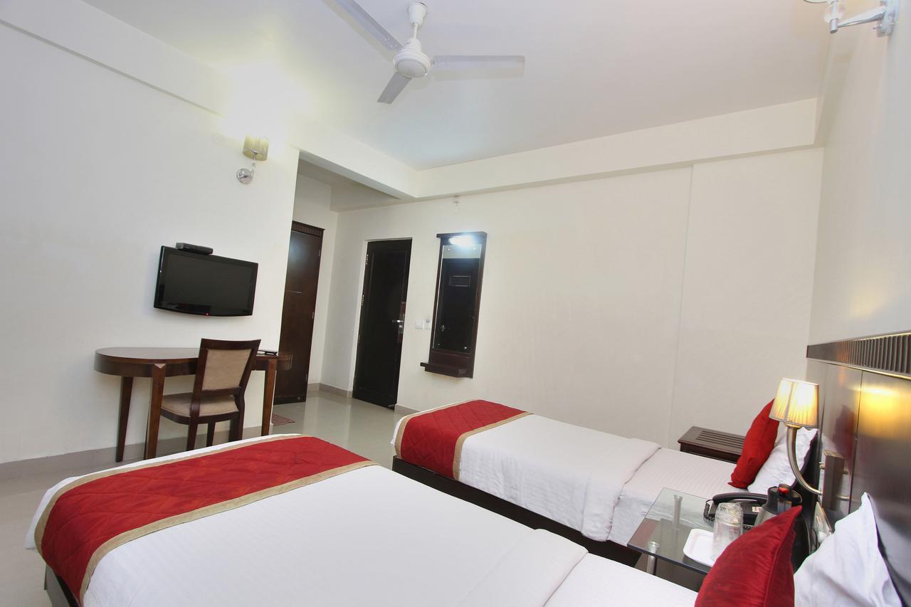 Hotel Amshi International Bangalore Eksteriør bilde